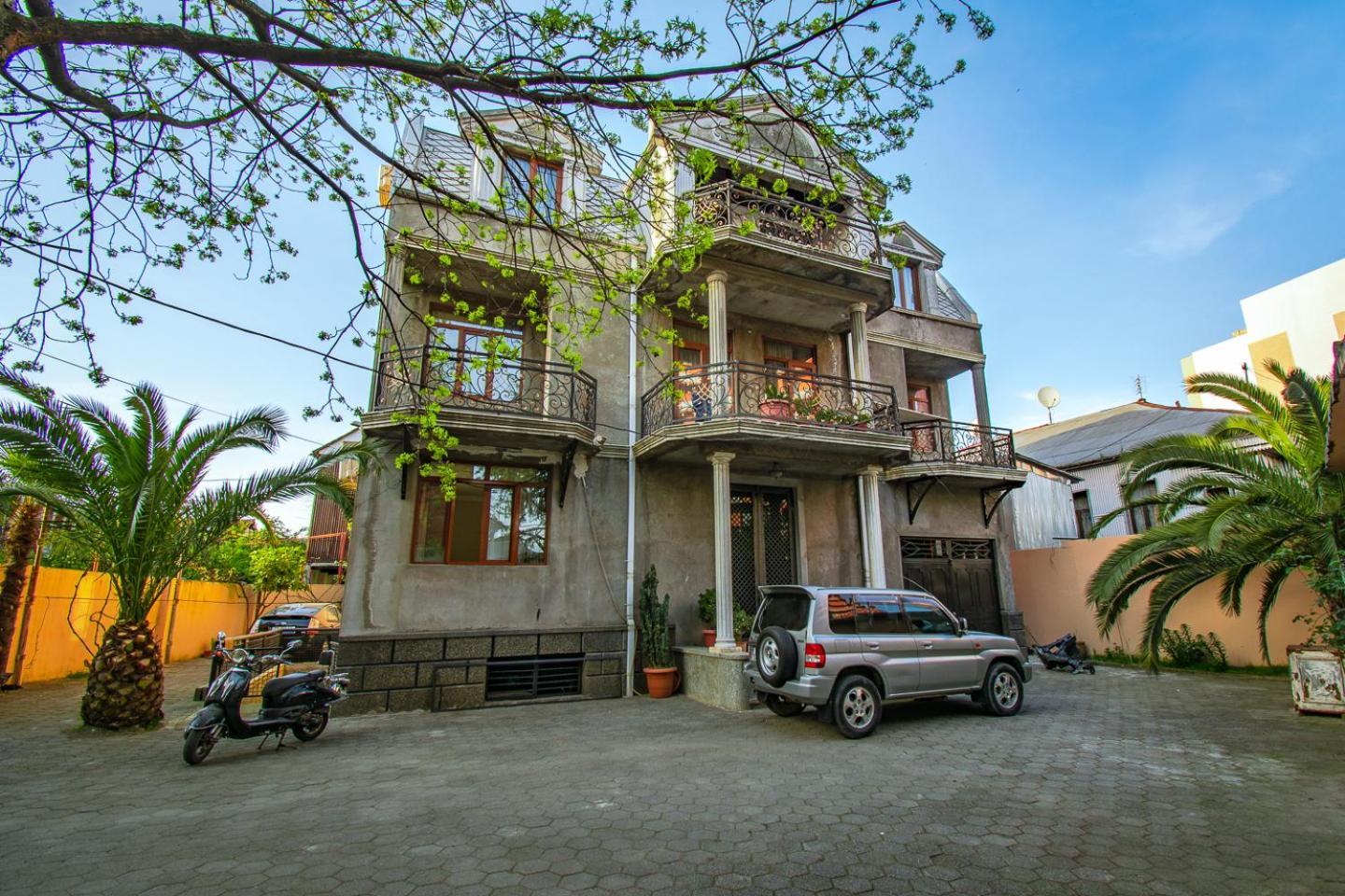Nana'S Guesthouse Batumi Luaran gambar