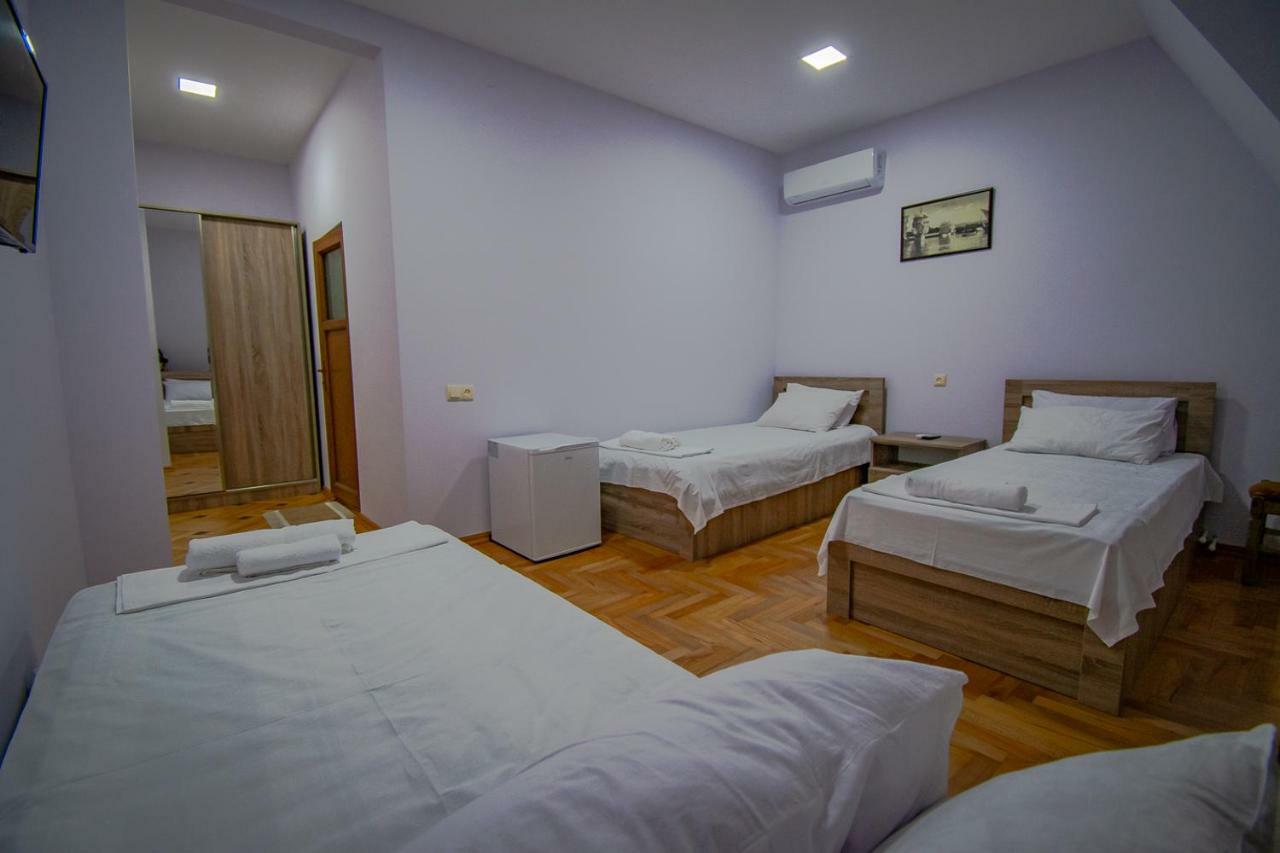 Nana'S Guesthouse Batumi Luaran gambar