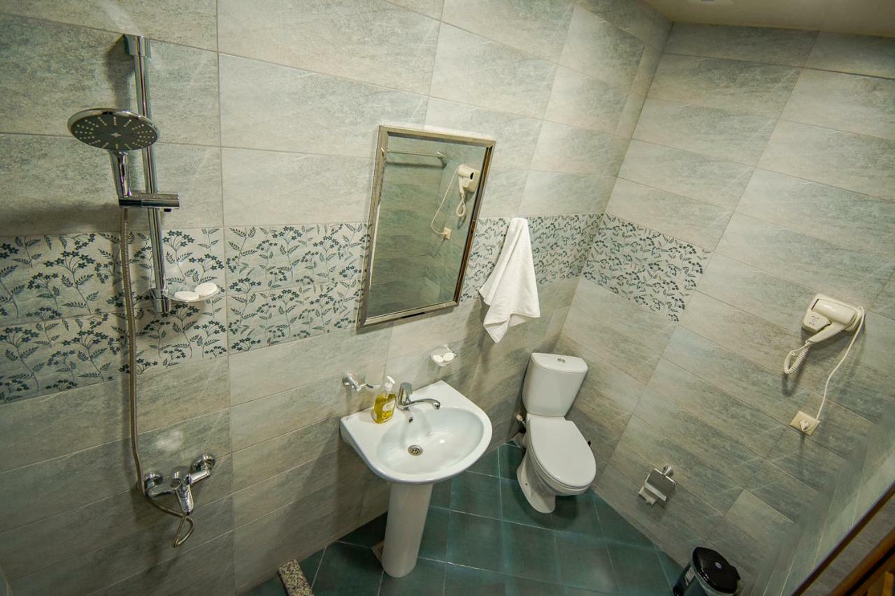 Nana'S Guesthouse Batumi Luaran gambar