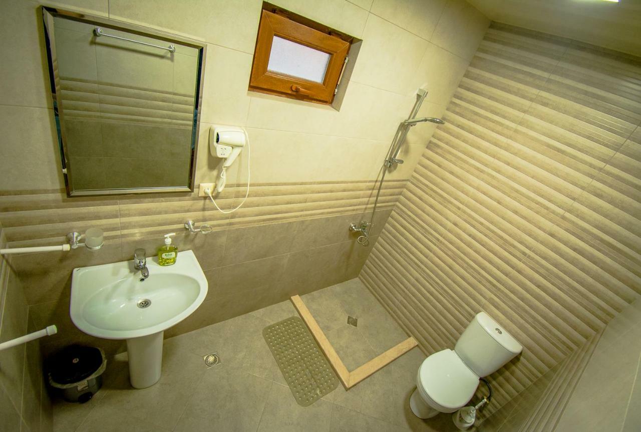 Nana'S Guesthouse Batumi Luaran gambar