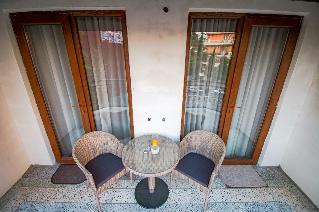 Nana'S Guesthouse Batumi Luaran gambar